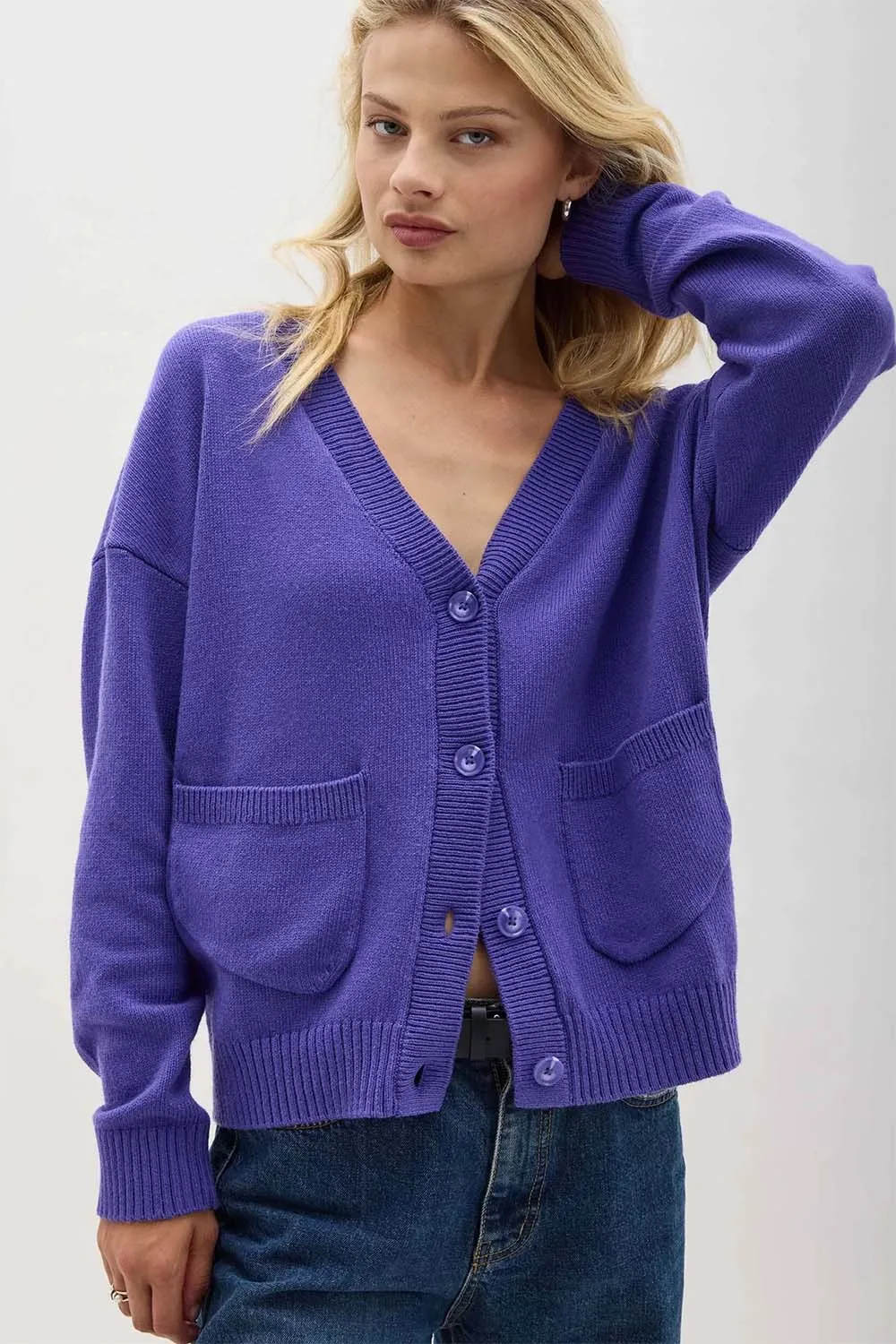 ALEXA LIGHTWEIGHT CARDIGAN