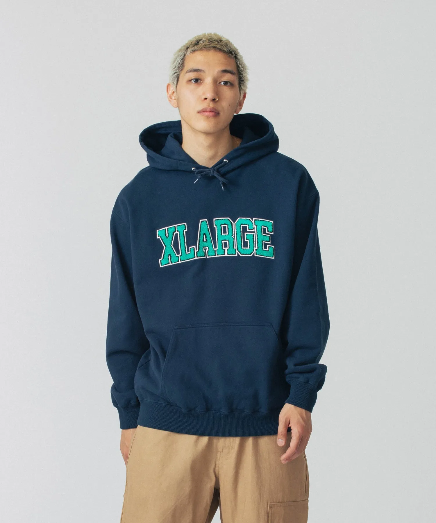 ARCH LOGO HOODED SWEATSHIRT