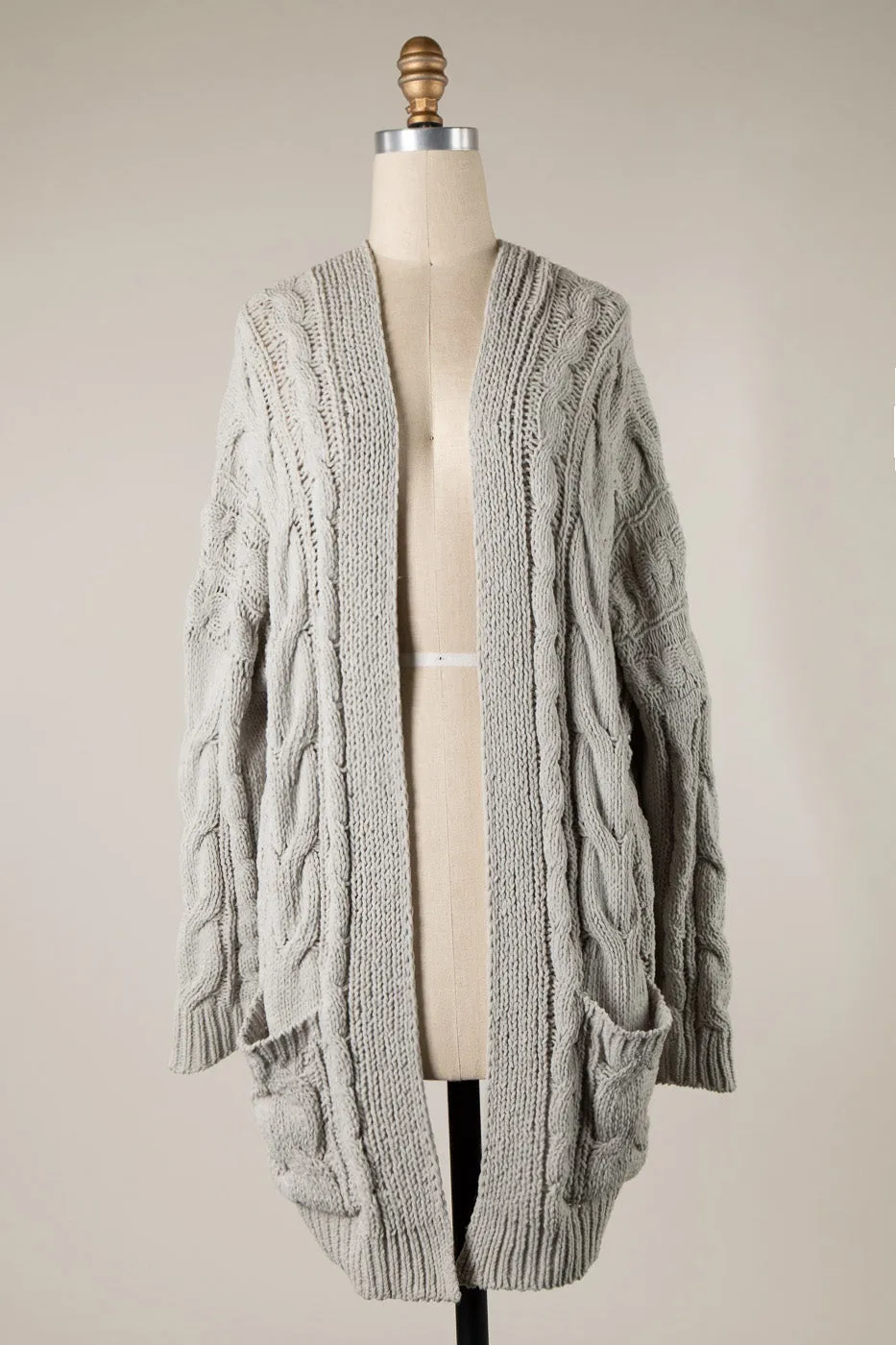 CABLE KNIT CHENILLE CARDIGAN WITH PATCHED POCKETS 1 PACK