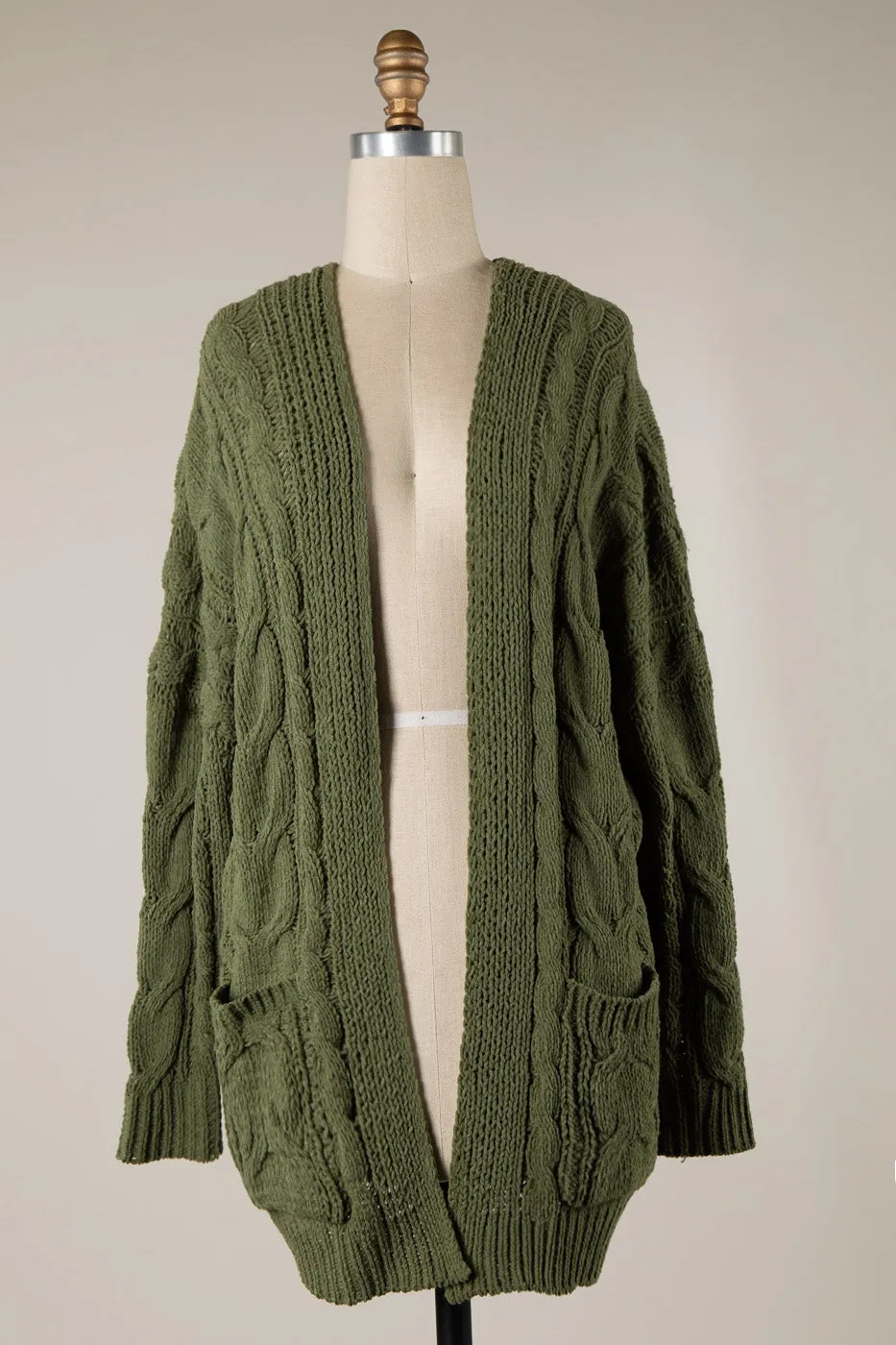 CABLE KNIT CHENILLE CARDIGAN WITH PATCHED POCKETS 1 PACK