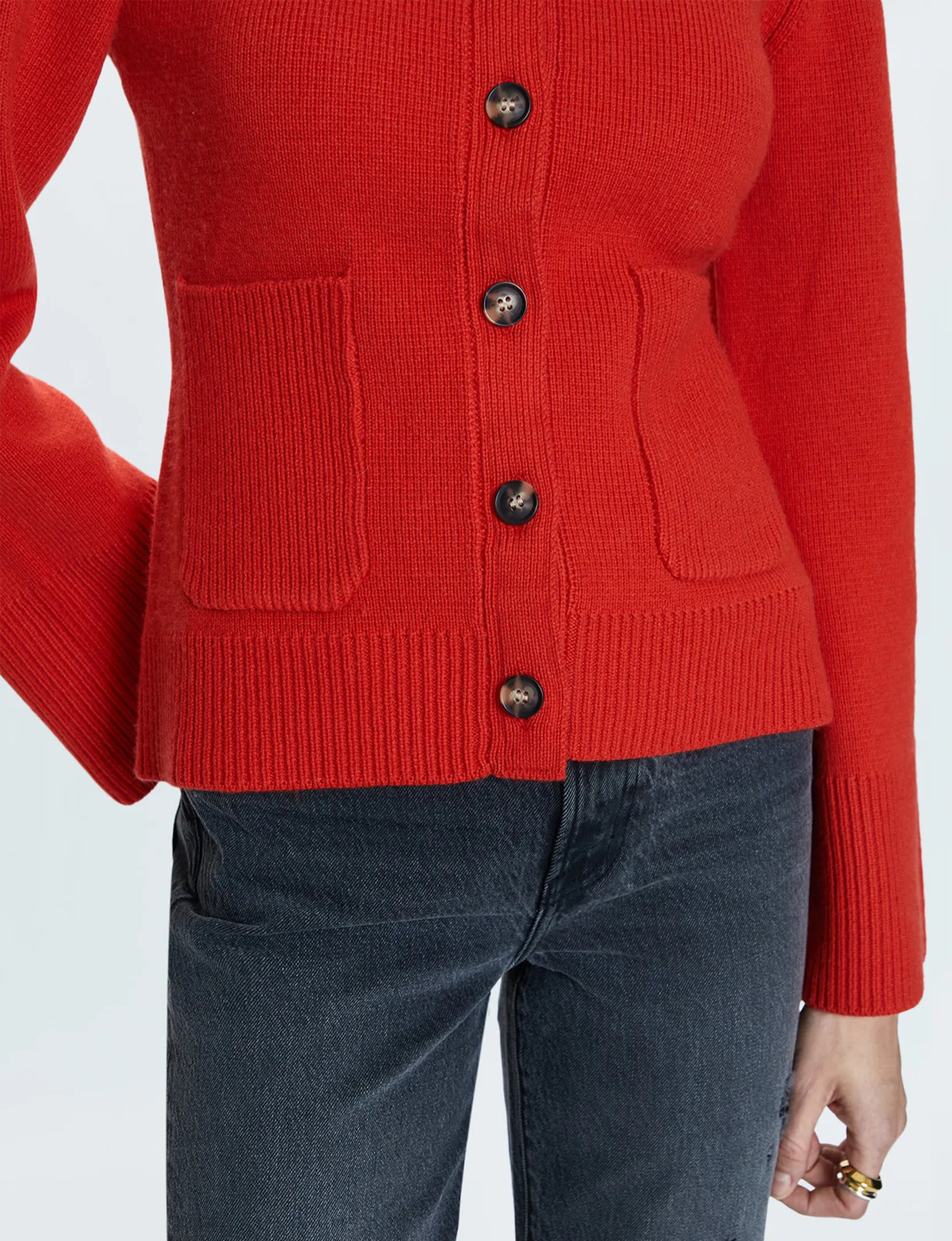 Dani Cardigan, Rouge