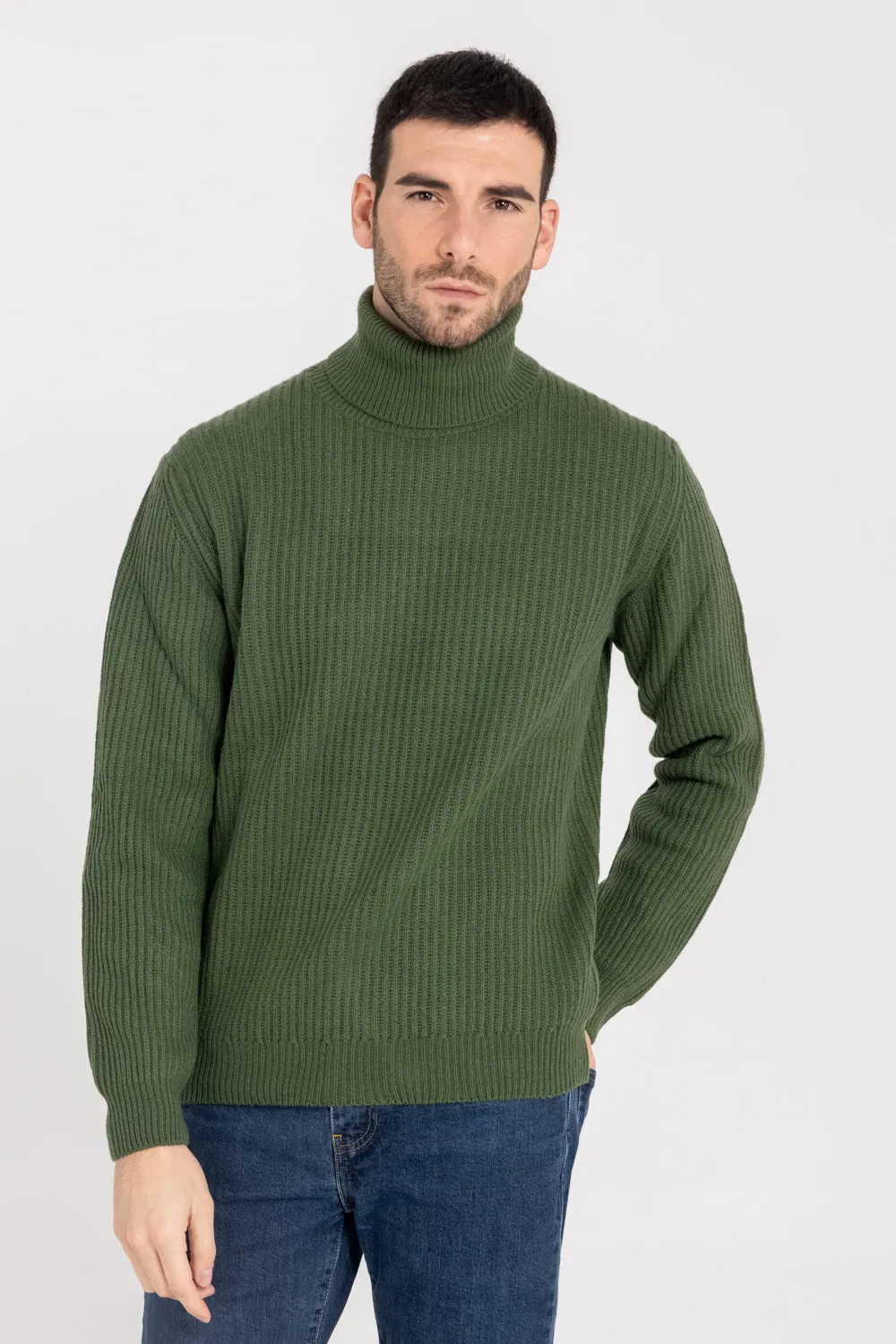 ENGLISH RIBBED TURTLENECK SWEATER