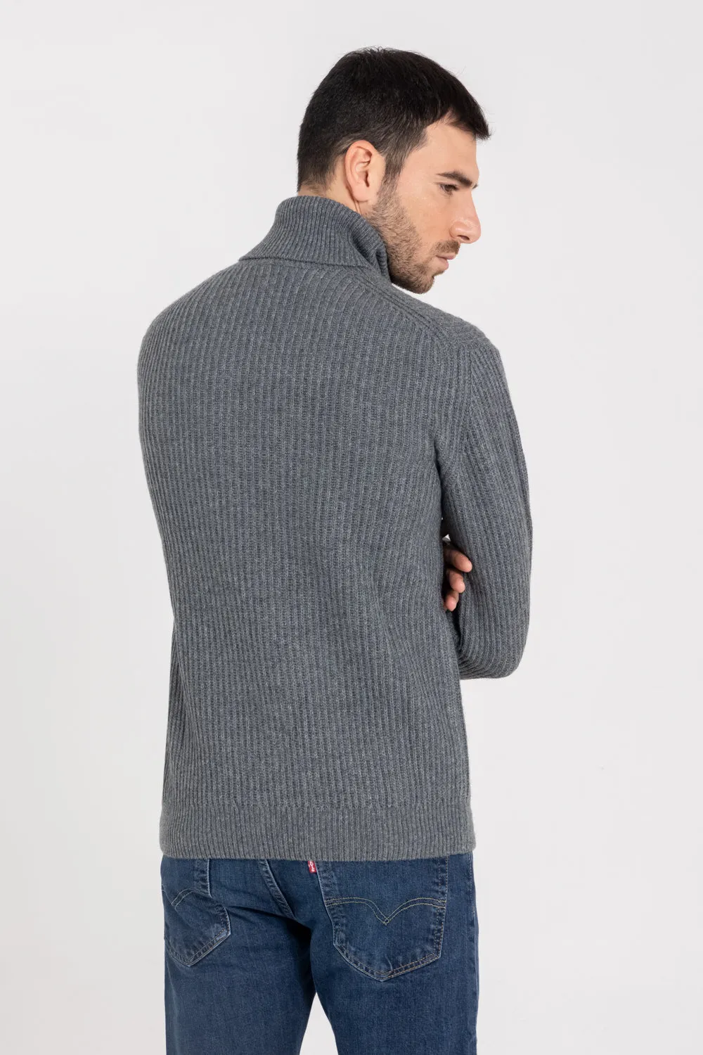 ENGLISH RIBBED TURTLENECK SWEATER