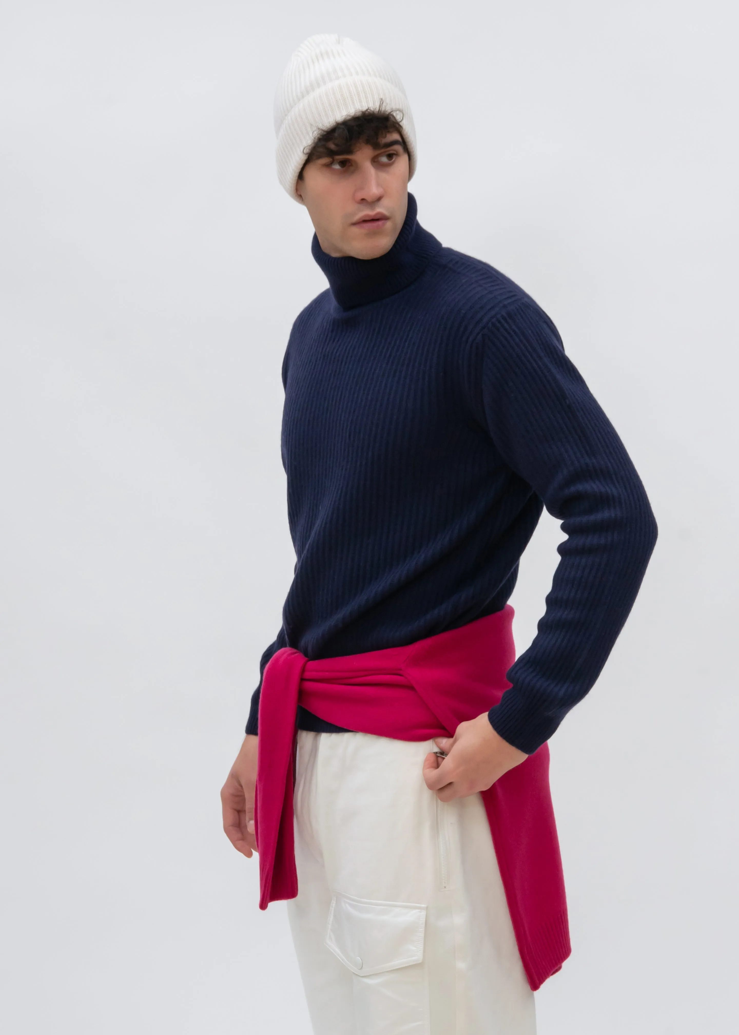 ENGLISH RIBBED TURTLENECK SWEATER