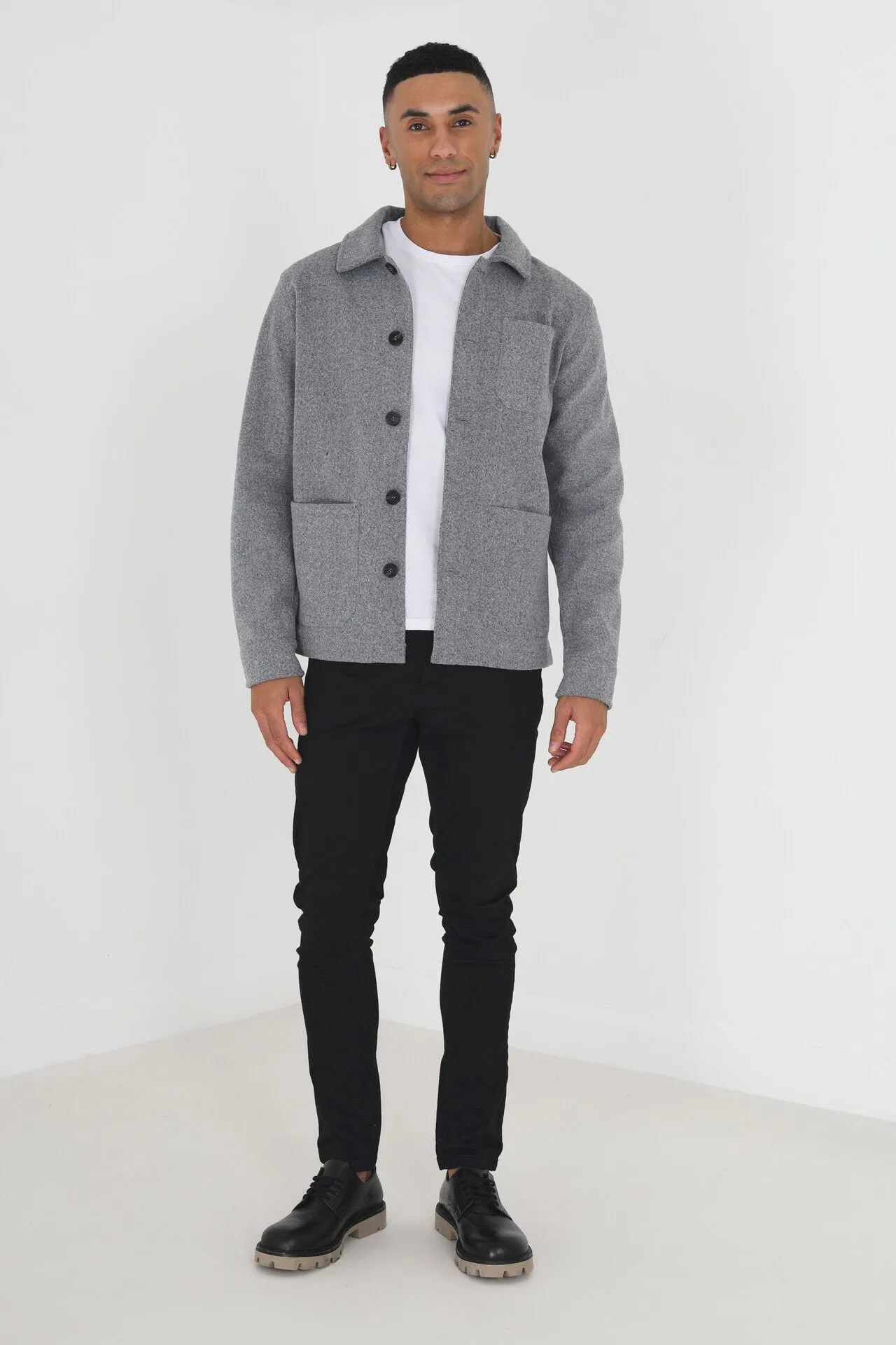 GREY BUTTON THROUGH PATCH POCKET SHACKET