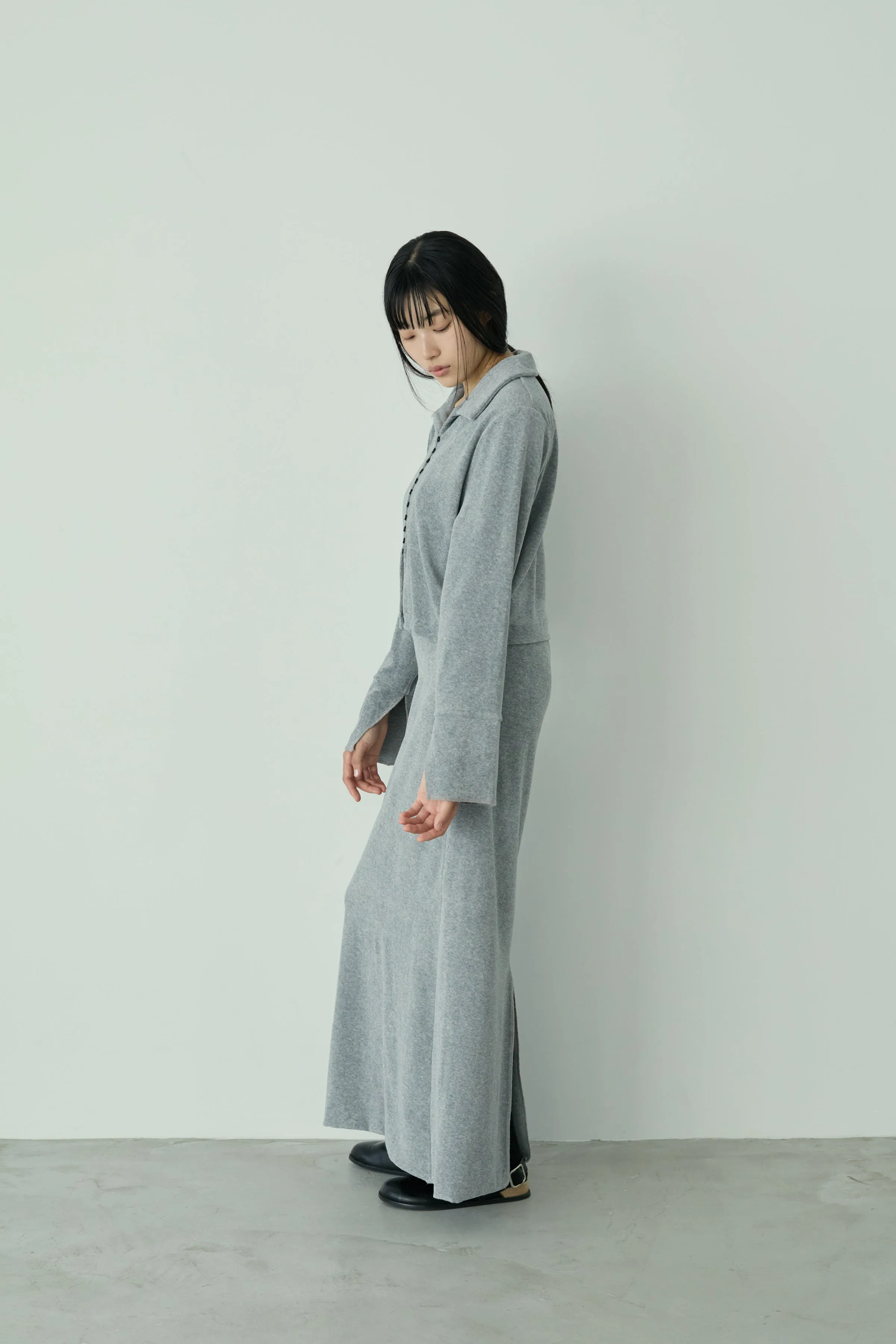 <PRE ODER >  Pile fabric skirt