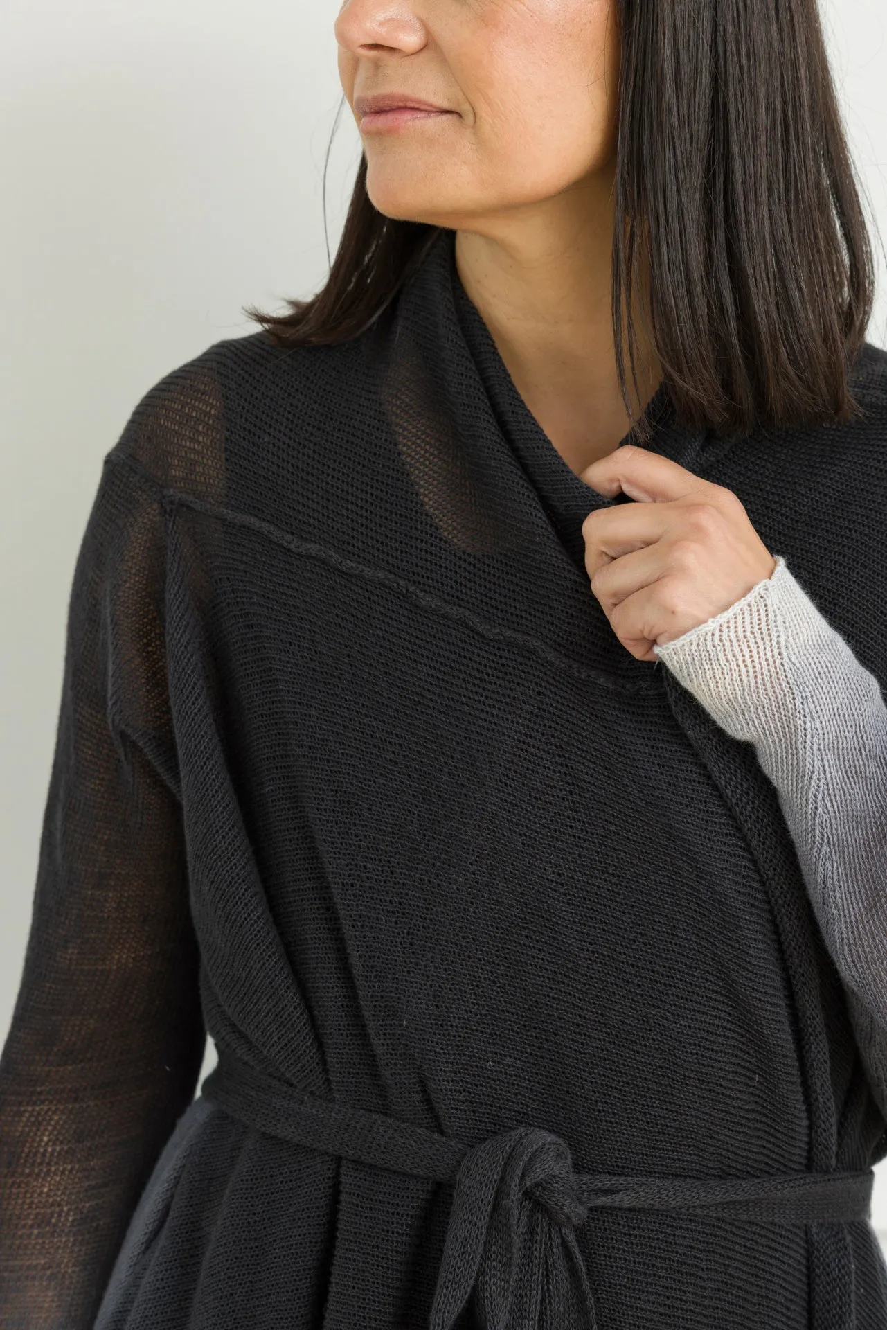 MASNADA CARDIGAN FADED BLACK