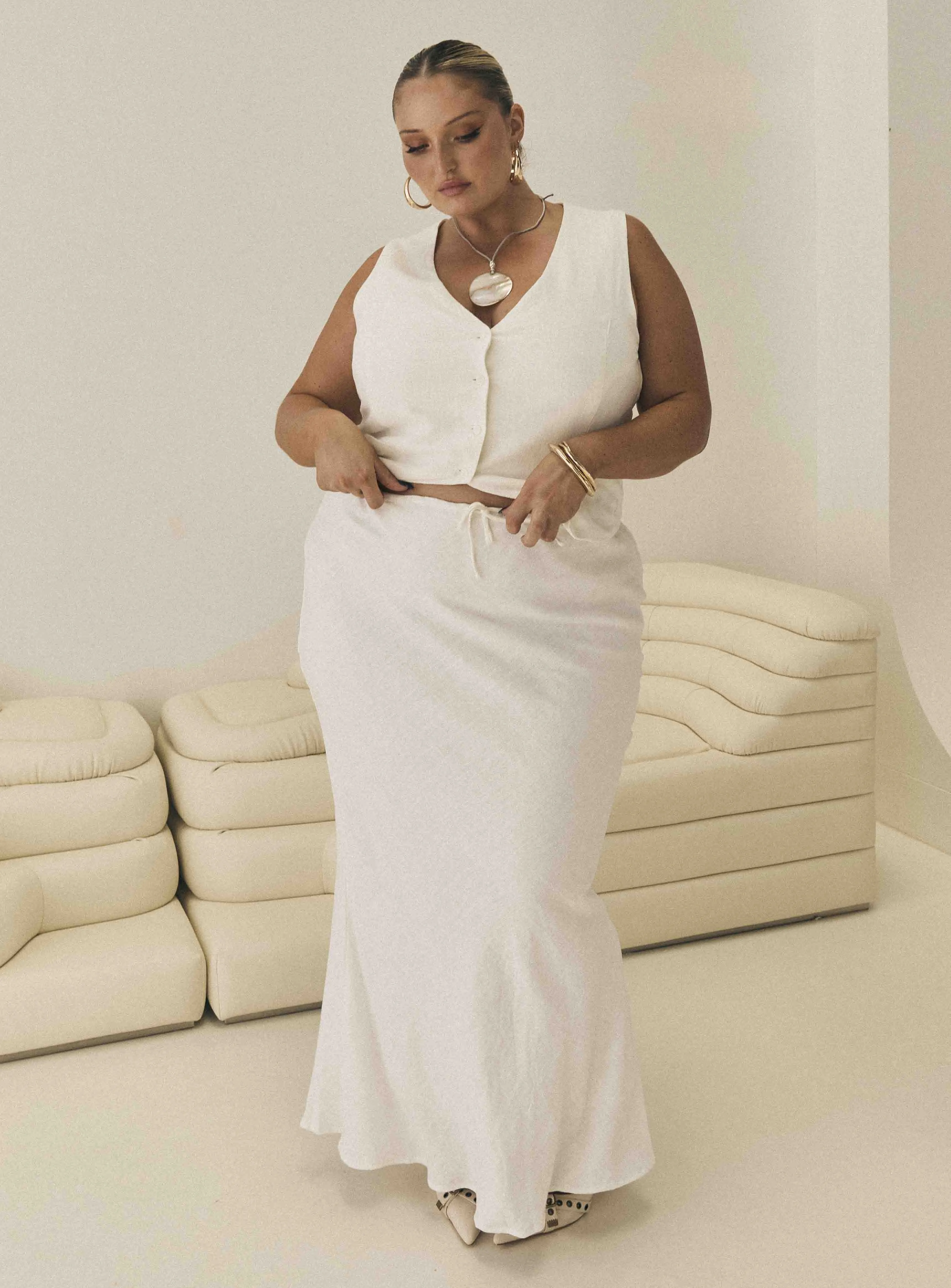 Mercer Linen Blend Maxi Skirt White Curve