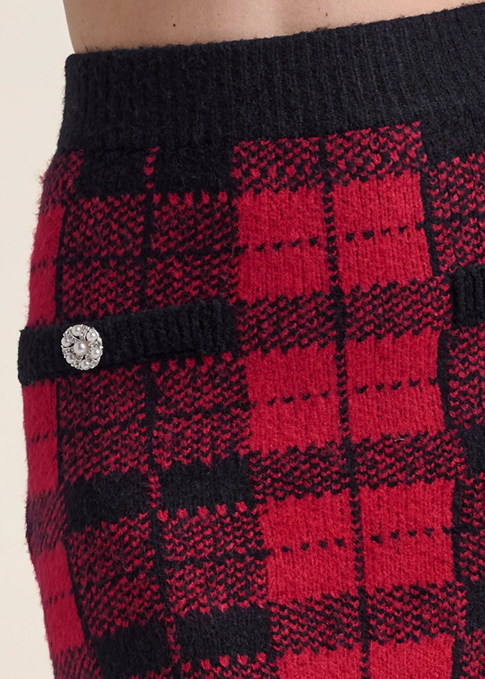 Plaid Sweater And Skirt Set - Black & Red