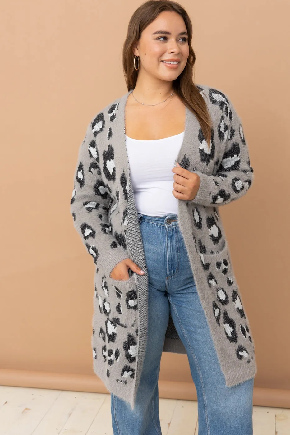 Plus Size Leopard  Eyelash Yarn Knit Cardigan