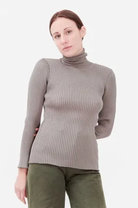 RIBBED TURTLENECK TOP