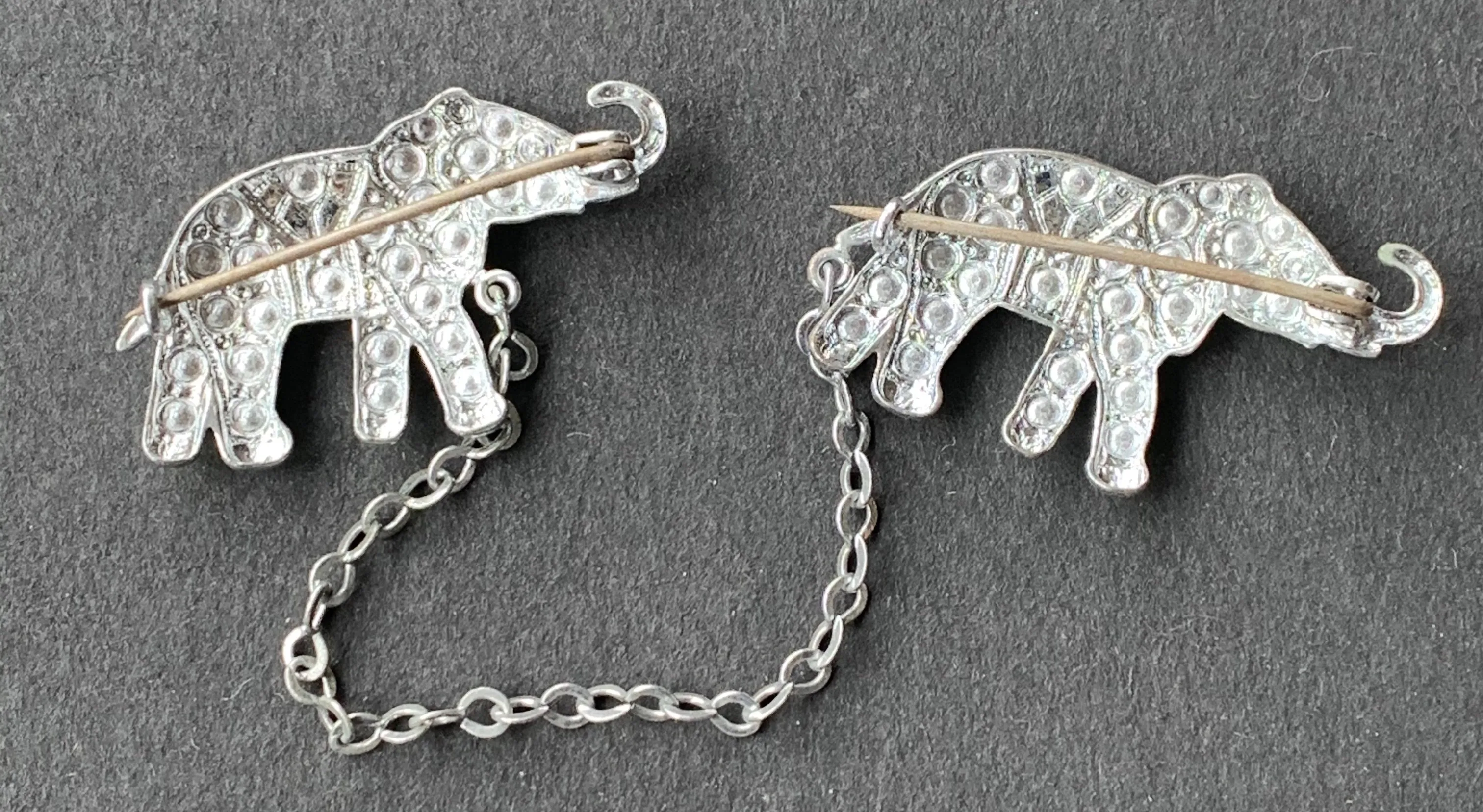 Sparkly Silver 1950s Double Elephant  Brooch