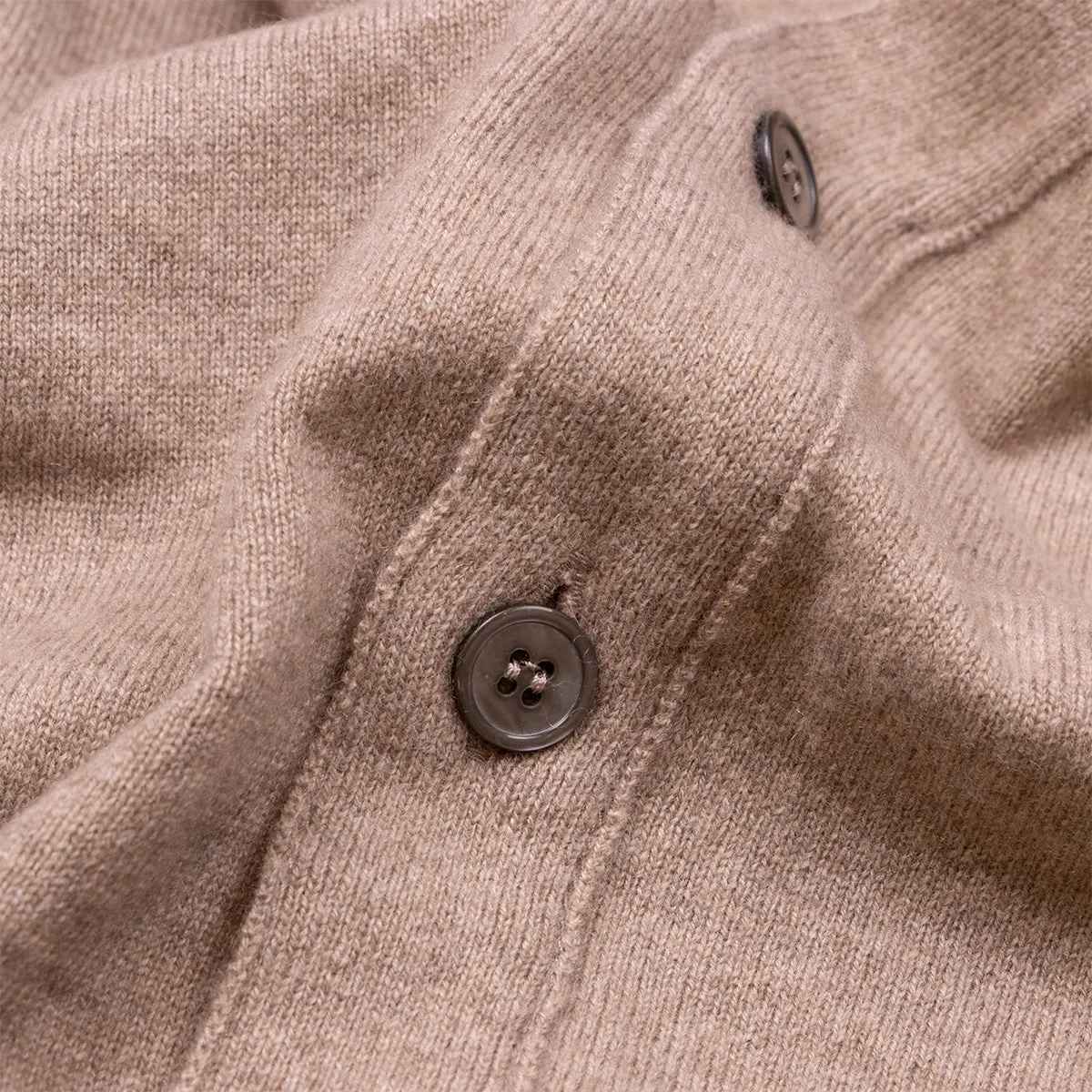 The Beaulieu Cashmere Sleeveless Cardigan - Dark Natural