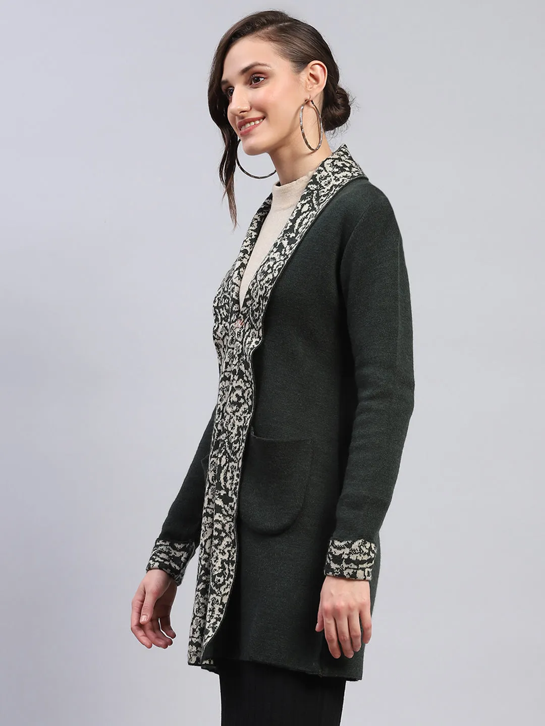 Women Olive Printed Notch Lapel Collar Full Sleeve Cardigan