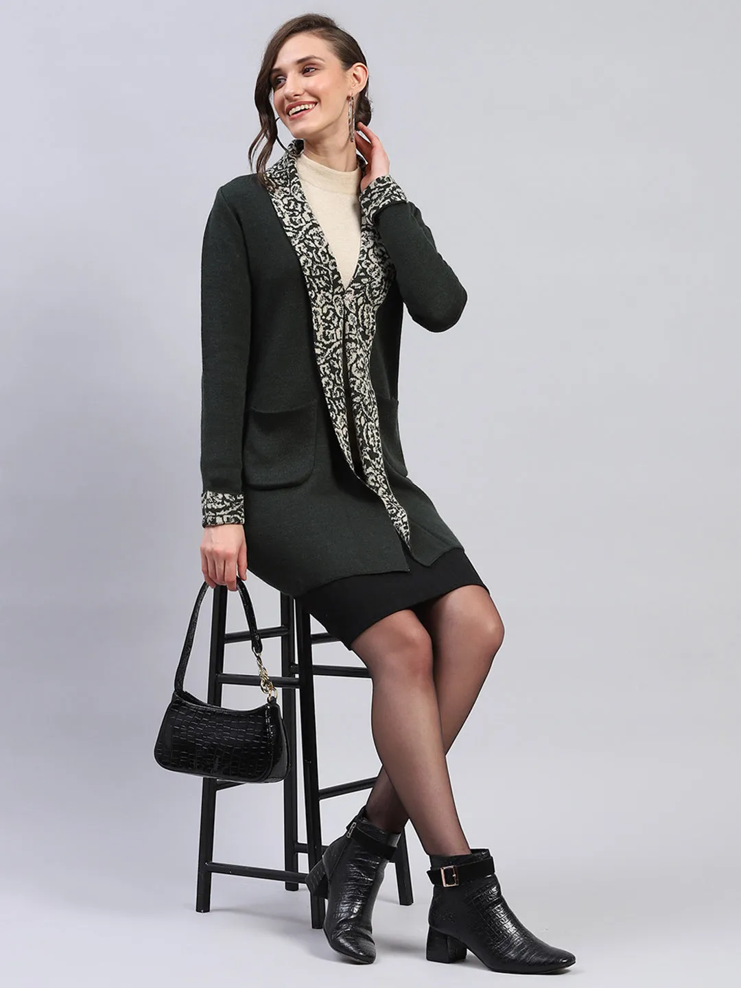 Women Olive Printed Notch Lapel Collar Full Sleeve Cardigan